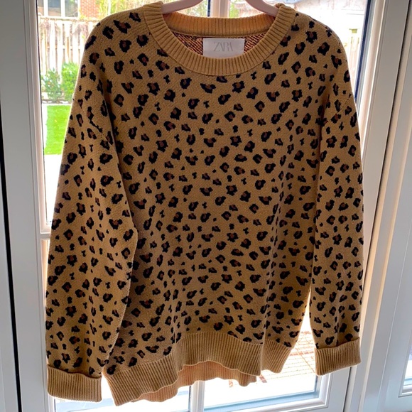 Girls Zara sweater 🐆 - like new! 👌🏻 - Picture 1 of 4